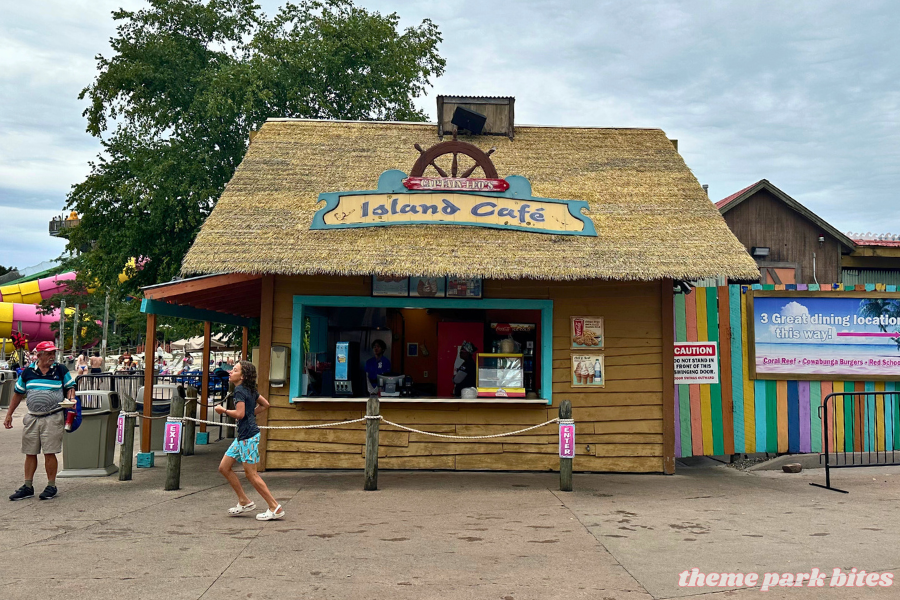 captain leo's island cafe six flags new england food prices