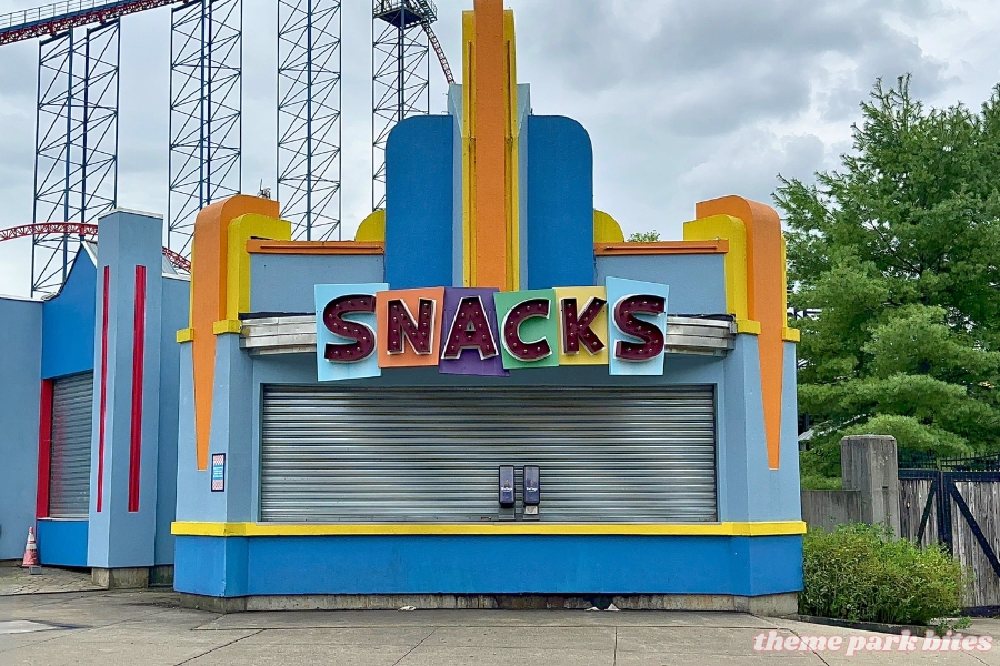 snacks six flags new england food prices