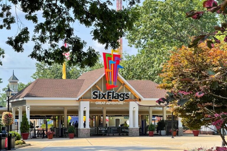 Six Flags Great Adventure Menus